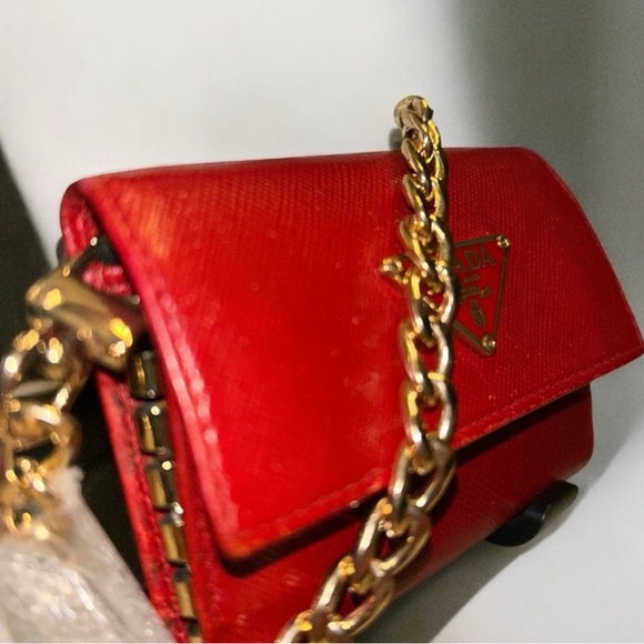 Prada Vintage
Saffiano Leather Red
Key Holder Wallet EUC - Picture 3 of 5